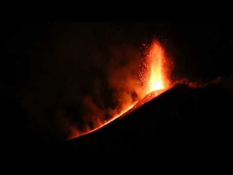 El volcán Etna entra en erupción