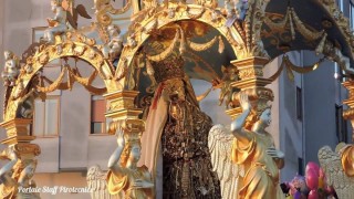 Arrivo della Madonna della Visitazione 2016 nella Chiesa di Montesalvo e Sparo di Fuochi Artificiali Arrivo della Madonna della Visitazione 2016 nella Chiesa di Montesalvo e Sparo di Fuochi Artificiali